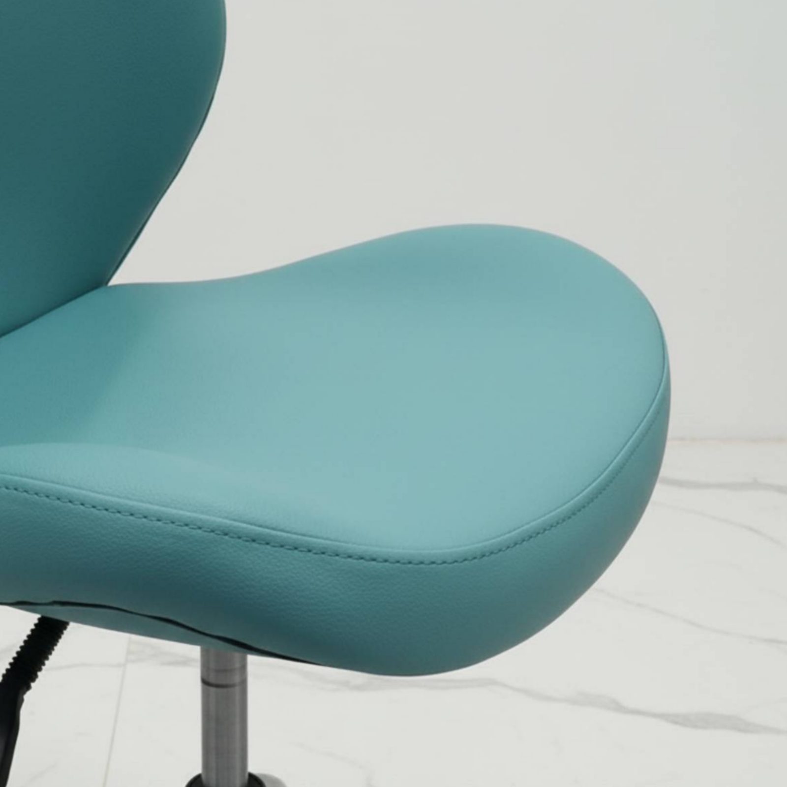 Мягкое офисное кресло с поворо – обзор и цена Furniture Chairs For Office
